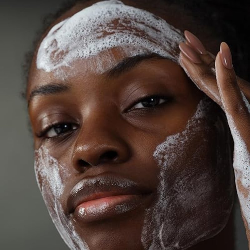 DERMALOGICA DAILY MICROFOLIANT: BRIGHTEN & SMOOTH SKIN WITH SALICYLIC ACID & PAPAYA