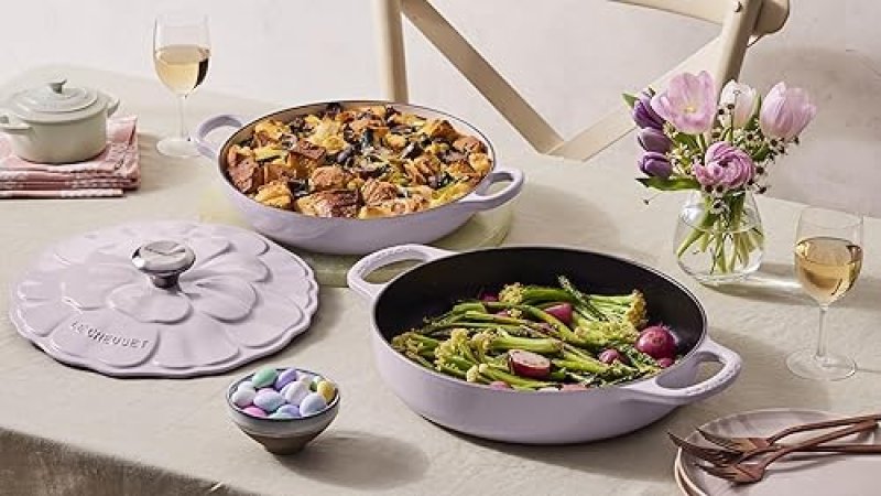 LE CREUSET PETAL BRAISER 2.25QT SHALLOT - SIGNATURE ENAMELED CAST IRON