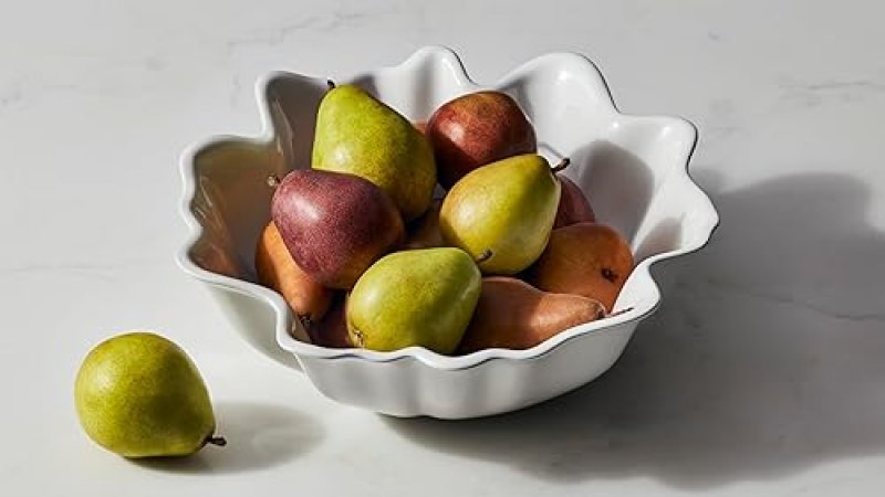 LE CREUSET 15" IRIS COLLECTION WHITE STONEWARE SERVING BOWL
