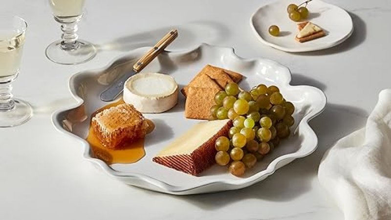 LE CREUSET 14" WHITE STONEWARE IRIS COLLECTION SERVING PLATTER