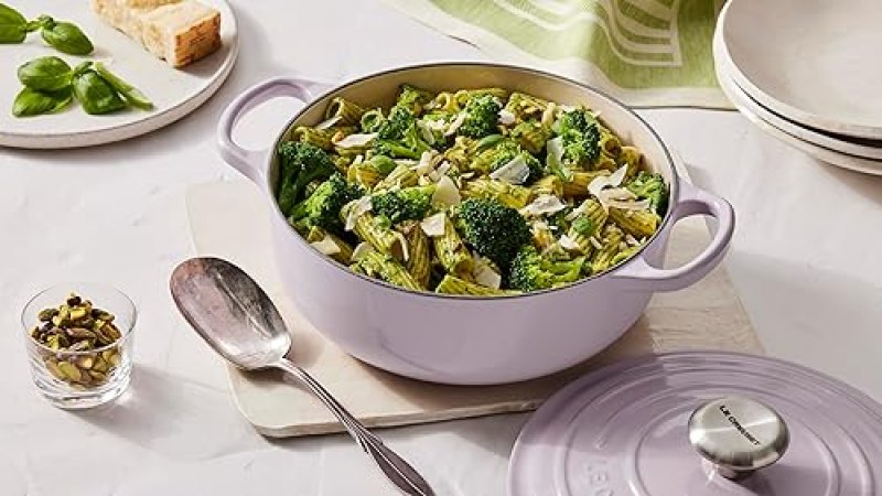 LE CREUSET 3.5QT SIGNATURE ROUND SAUTEUSE IN SEA SALT - ENAMELED CAST IRON