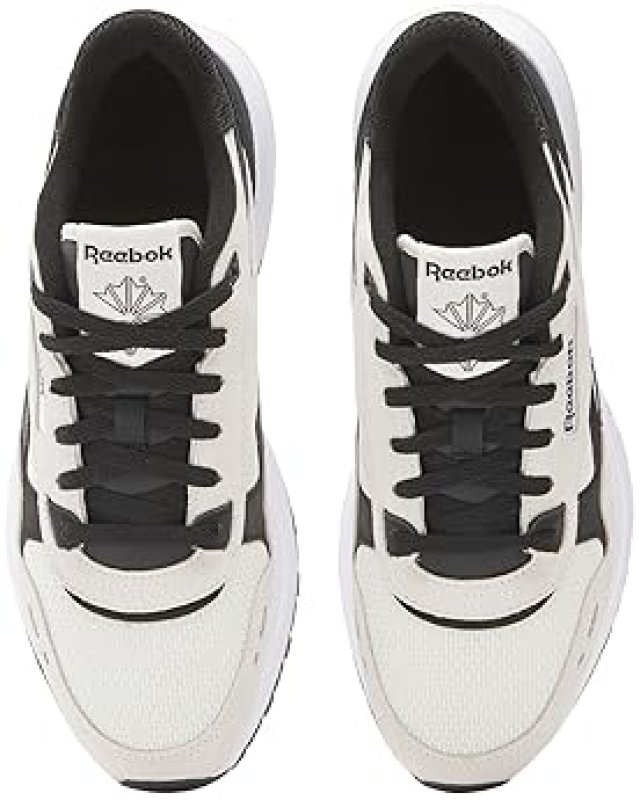 REEBOK CLASSIC LEATHER MEN'S SNEAKERS - STYLISH AND TIMELESS