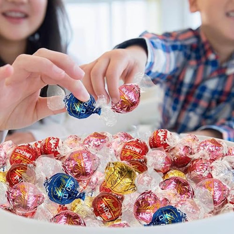 JUMBLET DELICIOUS LINDT CHOCOLATE TRUFFLES - 60 ASSORTED LINDOR TRUFFLES FOR GIFTING & SHARING