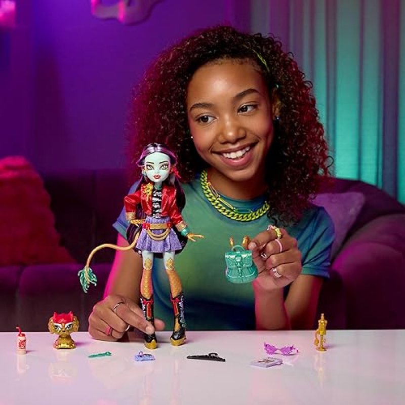 MONSTER HIGH JINAFIRE LONG DOLL WITH DRAGON PET & 7 ACCESSORIES SET