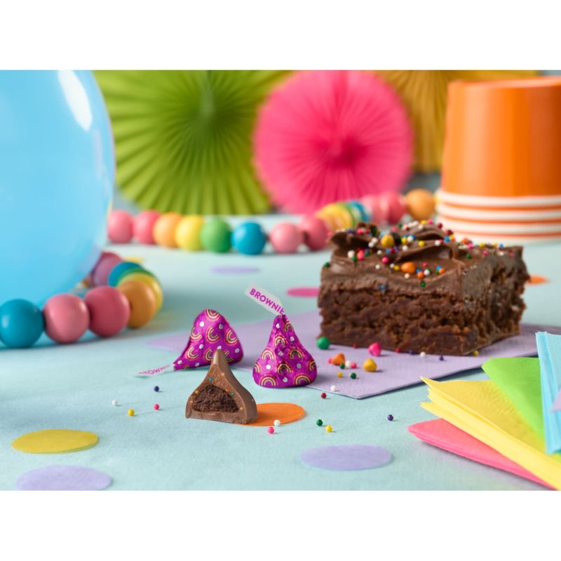 HERSHEY'S RAINBOW BROWNIE FLAVORED KISSES SHARE PACK, 9 OZ