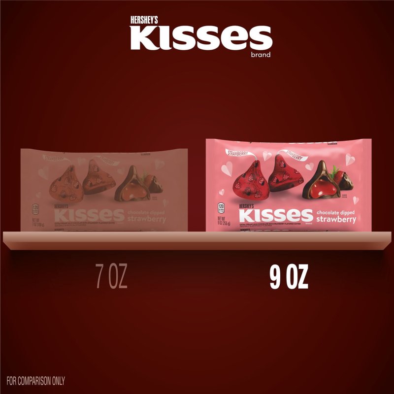 HERSHEY'S KISSES CHOCOLATE DIPPED STRAWBERRY FLAVORED VALENTINE'S CANDY, 9 OZ BAG
