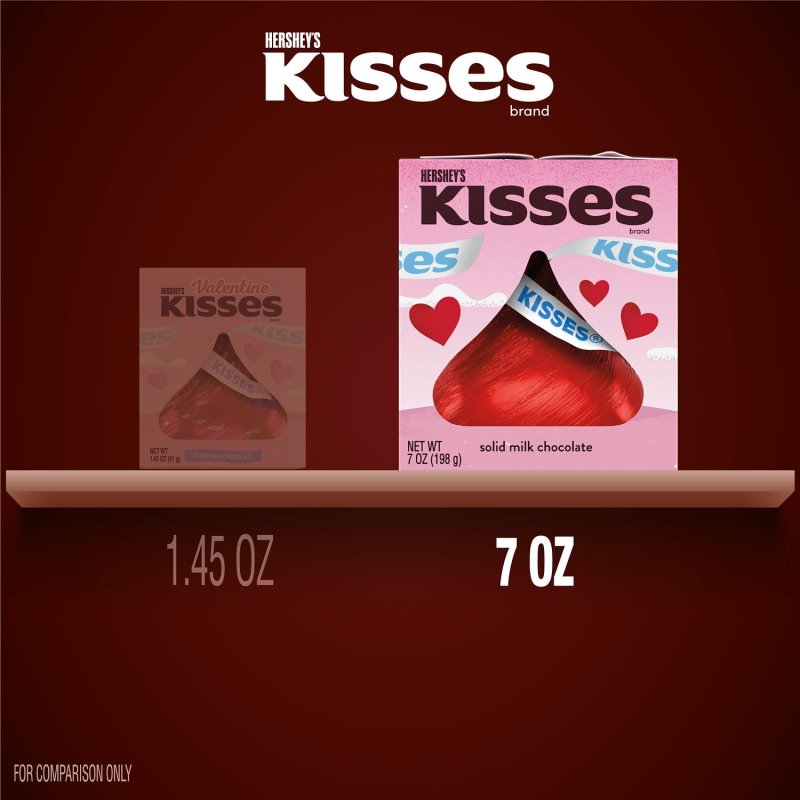 HERSHEY'S KISSES MILK CHOCOLATE VALENTINE'S CANDY GIFT BOX - 7 OZ