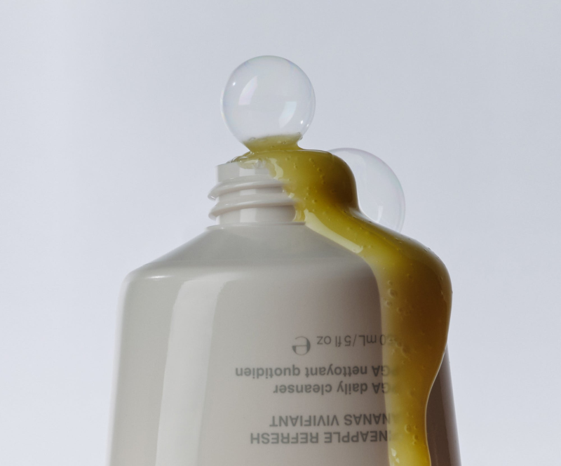 RHODE PINEAPPLE REFRESH THE DAILY CLEANSER