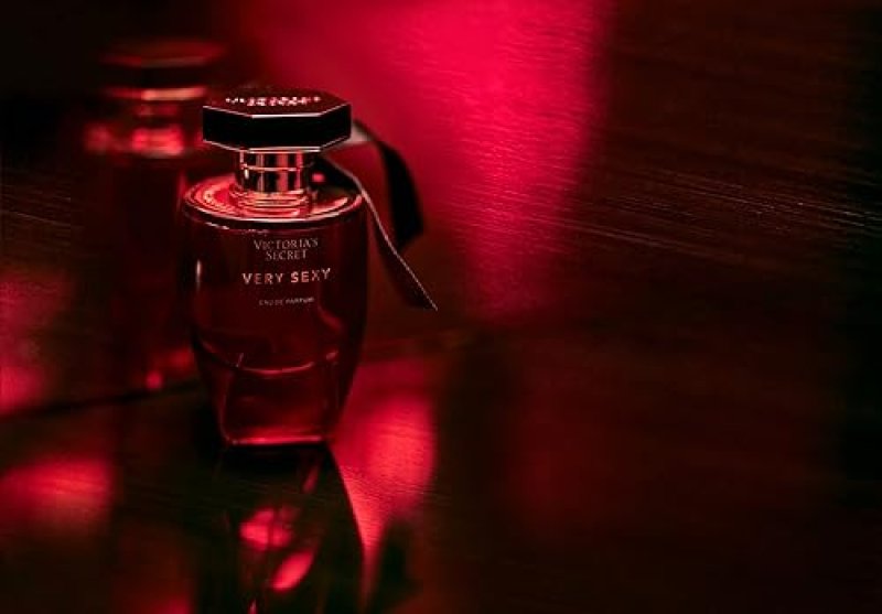 VICTORIAS SECRET VERY SEXY EAU DE PARFUM FOR WOMEN 1.7 OZ VANILLA ORCHID CLEMENTINE SCENT