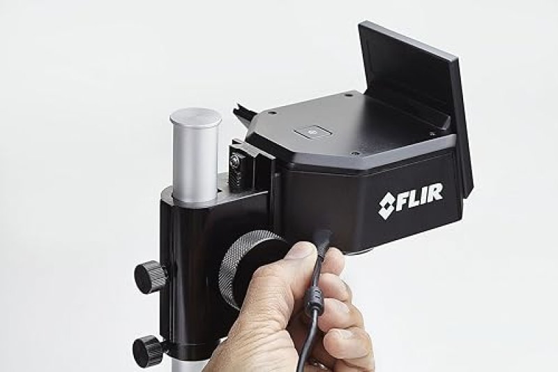 FLIR ETS320 THERMAL IMAGING CAMERA FOR PCB AND ELECTRONIC DEVICE INSPECTION IN LABS