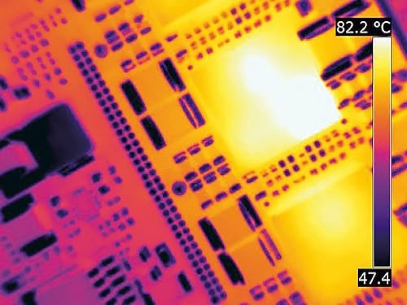 FLIR ETS320 THERMAL IMAGING CAMERA FOR PCB AND ELECTRONIC DEVICE INSPECTION IN LABS