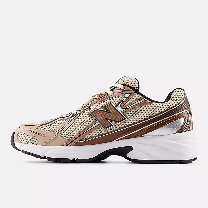 NEW BALANCE 740