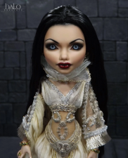MONSTER HIGH COSTUMED REPAINT VAN HELSING "VERONA" BY HALO REPAINTS
