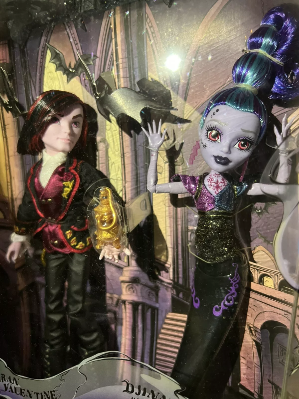 MONSTER HIGH DOLLS KIERAN VALENTINE AND DJINNI WHISP GRANT SDCC NEW SIGNED
