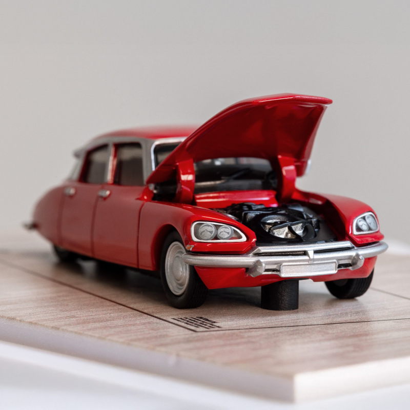 MATTEL HOT WHEELS X MOMA CITROëN DS 23 SEDAN