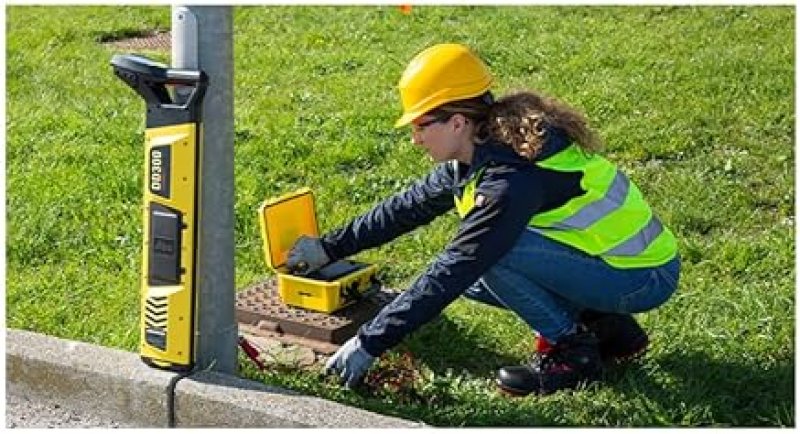 LEICA DD300 PLUMBER S PACKAGE UNDERGROUND UTILITY LOCATOR PIPE CABLE DETECTOR FOR PROFESSIONALS