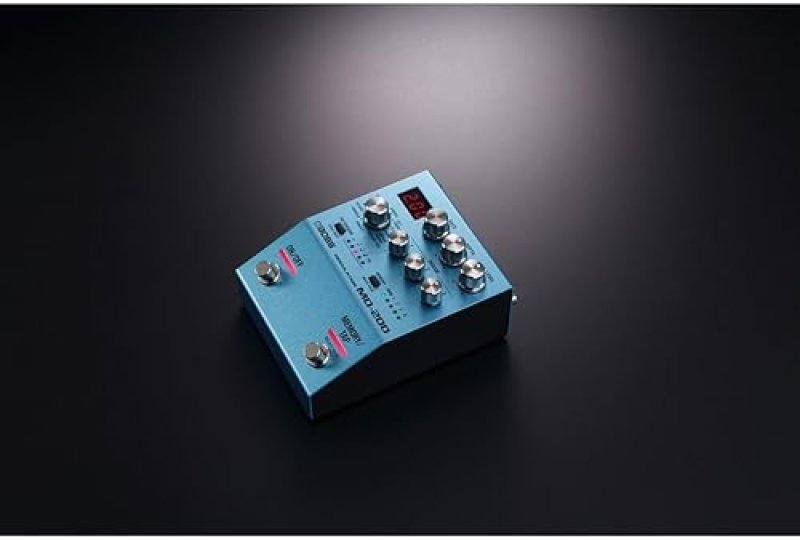 BOSS MD-200 MODULATION GUITAR EFFECTS PEDAL PREMIUM SOUND, BLUE, COMPACT STOMPBOX