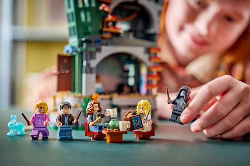 LEGO LUNA LOVEGOOD'S HOUSE