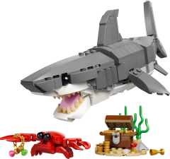 LEGO FIERCE SHARK WITH A TREASURE CHEST