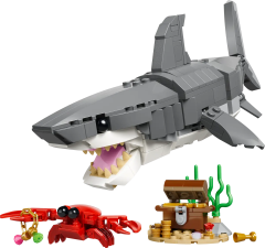 LEGO FIERCE SHARK WITH A TREASURE CHEST
