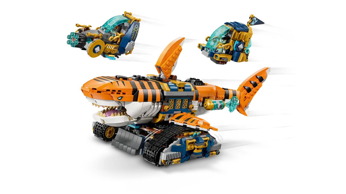 LEGO TIGER SHARK TANK