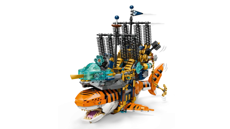 LEGO TIGER SHARK TANK