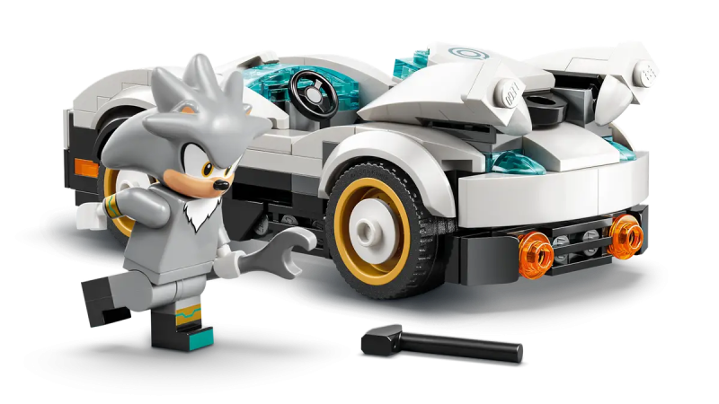 LEGO SILVER'S CAR VS. KNUCKLES' MONSTER TRUCK