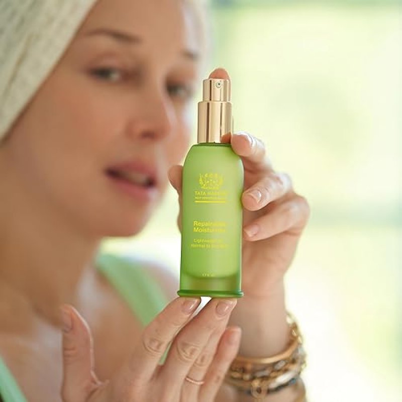 TATA HARPER REPAIRATIVE DAILY LIGHTWEIGHT MOISTURIZER FOR DEWY SKIN, 50ML