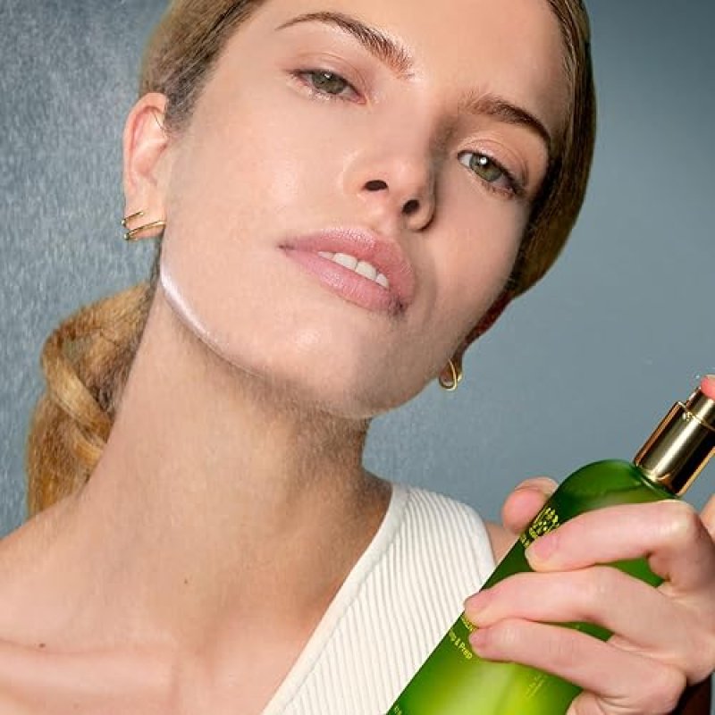 TATA HARPER HYDRATING FLORAL ESSENCE FACE MIST WITH HYALURONIC ACID NATURAL SKINCARE SPRAY