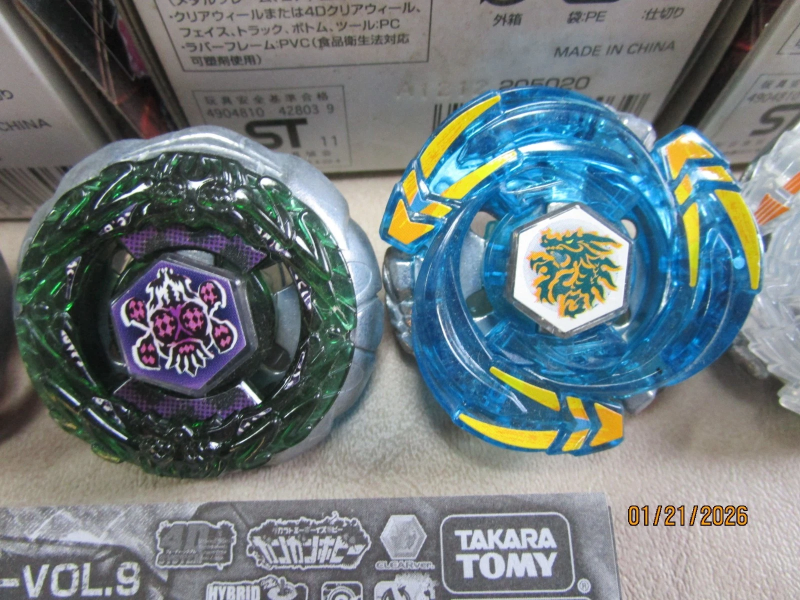 BEYBLADE TAKARA TOMY 4D BB-123 RANDOM BOOSTER VOL 9 SET