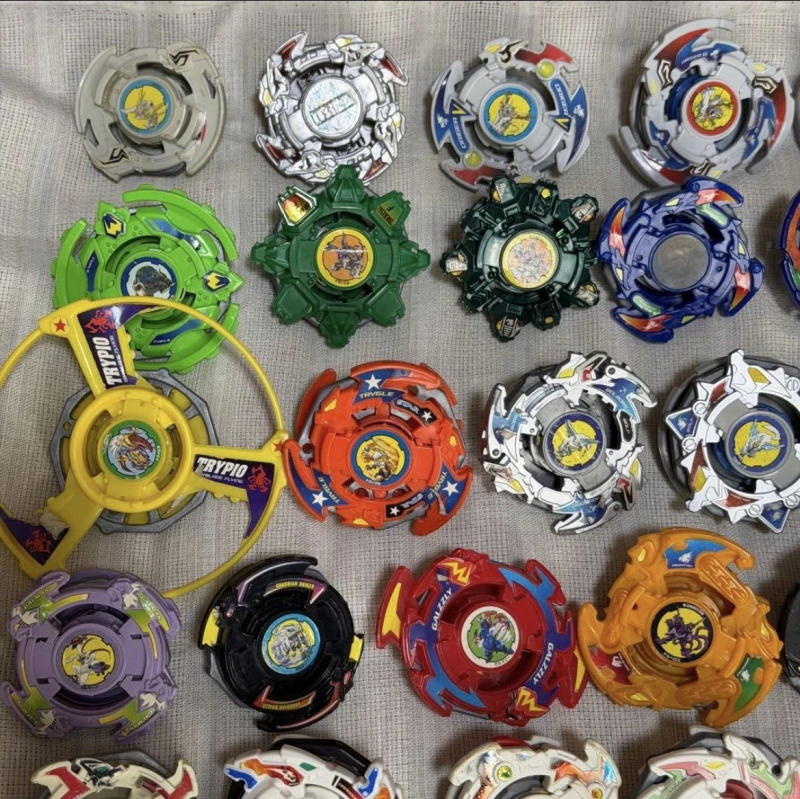 BEYBLADE: 38 PCS + 1 SEALED + STORAGE BOX PARTS,