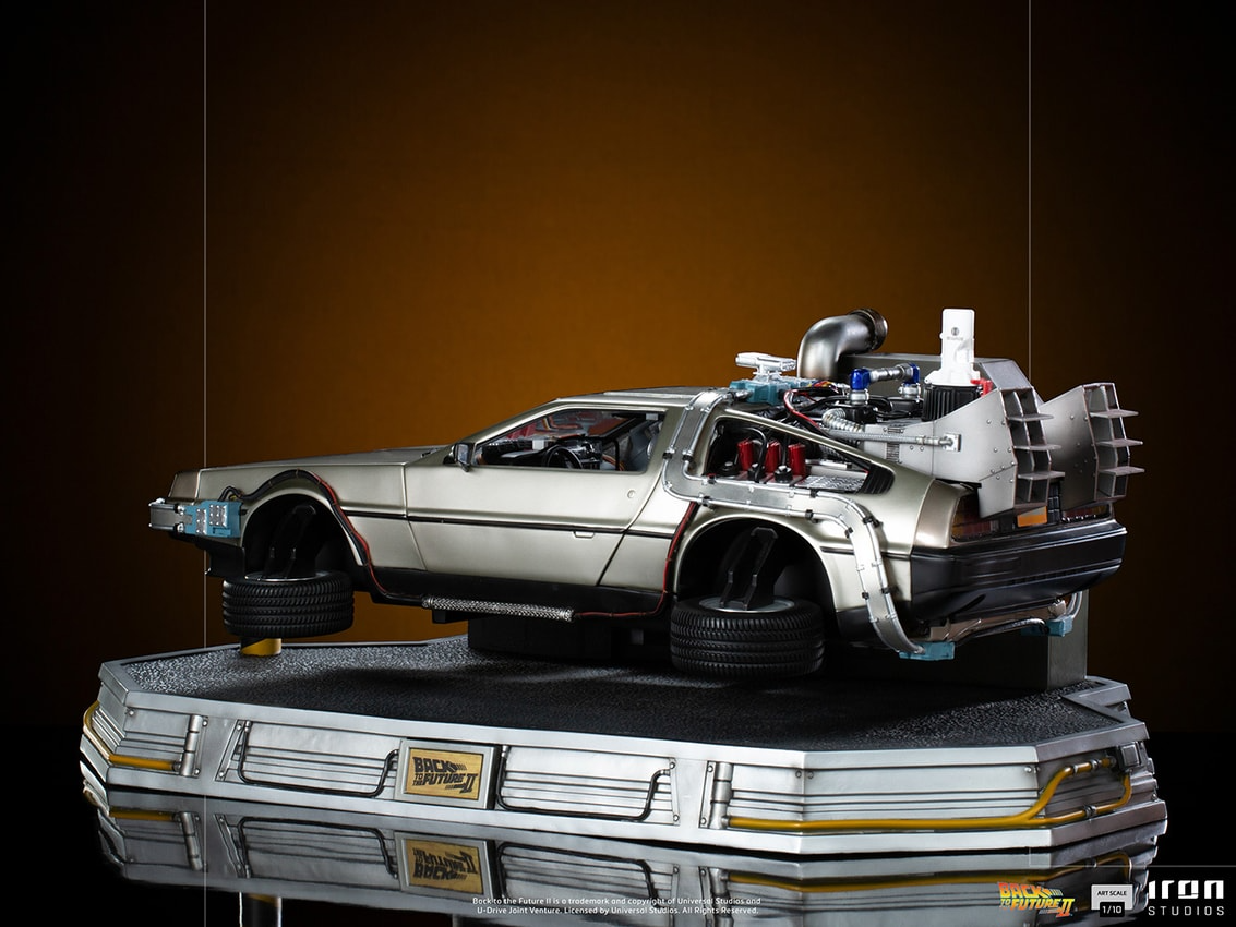 SIDESHOW DELOREAN SET REGULAR VERSION 1:10 SCALE STATUE BY IRON STUDIOS