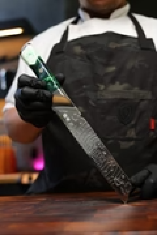 DALSTRONG BREAD KNIFE 8"