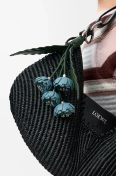 Loewe Flower charm in classic calfskin