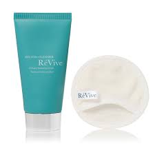 REVIVE SKINCARE MELTING CLEANSER / MAKEUP REMOVING WASH