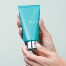 REVIVE SKINCARE MELTING CLEANSER / MAKEUP REMOVING WASH