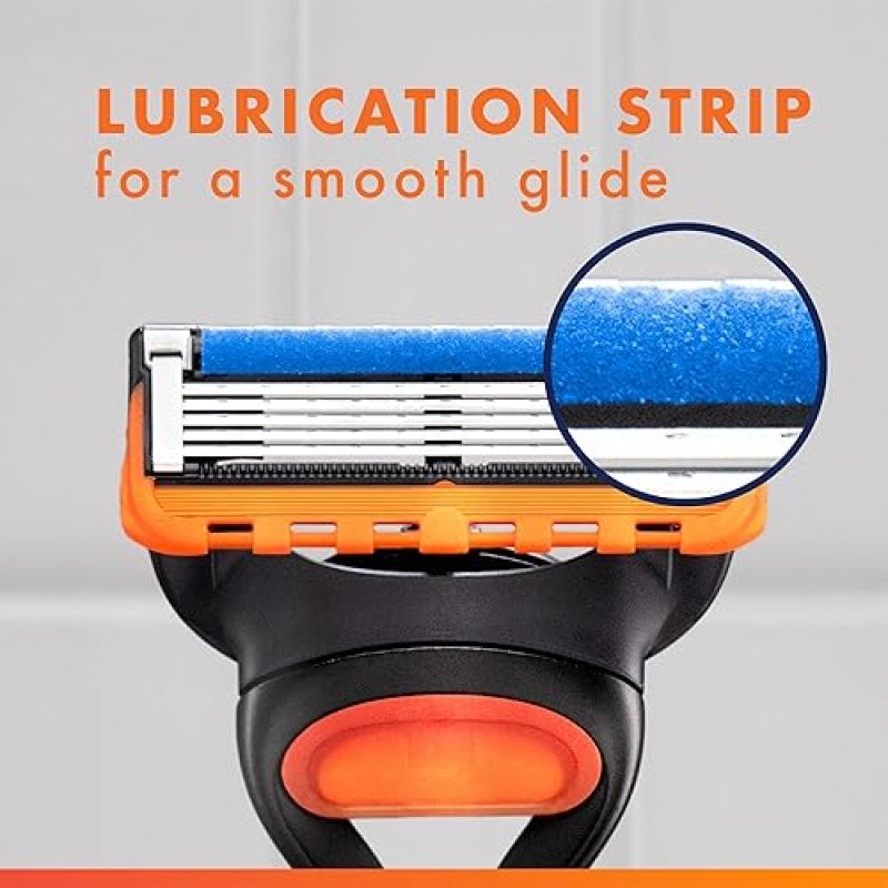 GILLETTE FUSION5 MENS RAZOR WITH 4 BLADE REFILLS AND LUBRASTRIP FOR COMFORTABLE SHAVING