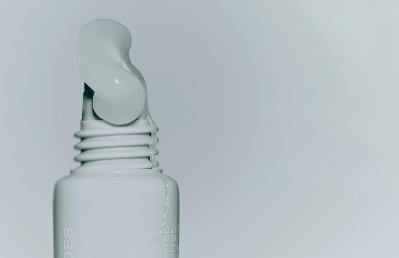 RHODE PEPTIDE LIP TREATMENT  THE NOURISHING LIP LAYER  UNSCENTED