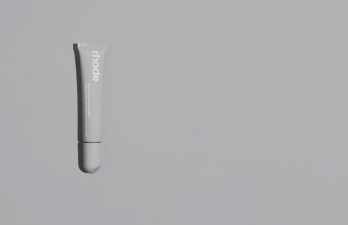 RHODE PEPTIDE LIP TREATMENT  THE NOURISHING LIP LAYER  UNSCENTED