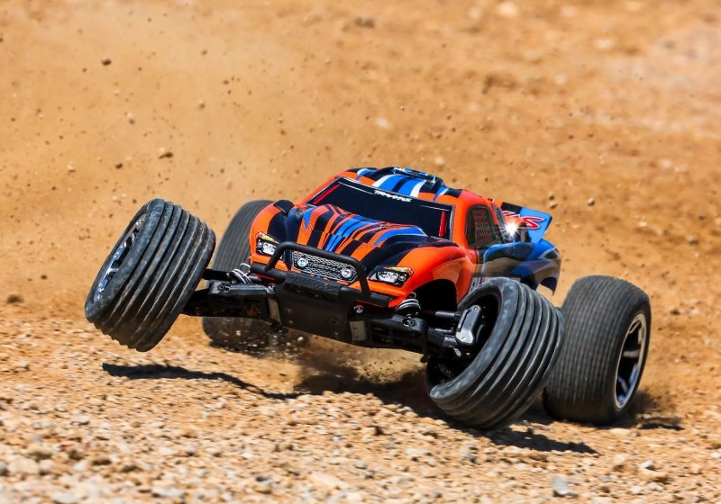 TRAXXAS RUSTLER 1 10 2WD STADIUM TRUCK HD WITH USB-C CHARGING - HIGH PERFORMANCE RC CAR