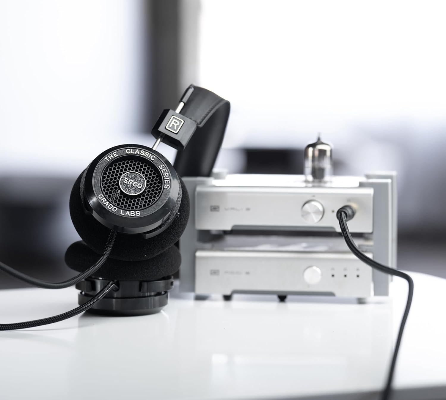 GRADO SR60 CLASSIC SERIES OPEN-BACK WIRED ON-EAR HEADPHONES LIGHTWEIGHT NATURAL SOUND