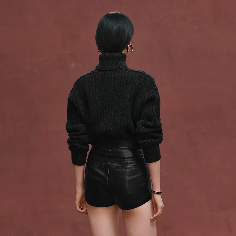 HERMES SHORTS WITH PERFORATED DETAILS NOIR