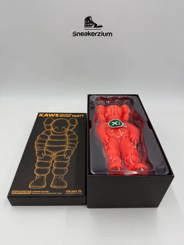 KAWS WHAT PARTY FIGURE SET, SET OF 5, YELLOW ORANGE PINK WHITE BLACK NEW