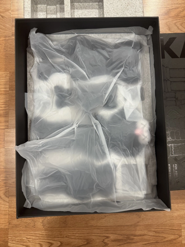 KAWS FAMILY "BLACK" VINYL FIGURES MEDICOM TOY