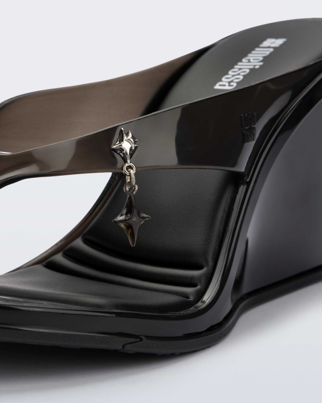 MELISSA NABEELA  CLEAR BLACK