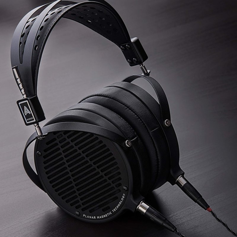 AUDEZE LCD-2 CLASSIC OPEN BACK OVER-EAR HEADPHONES WITH NEW SUSPENSION HEADBAND