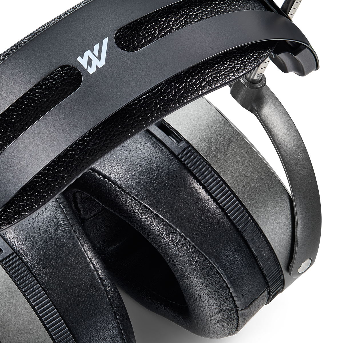AUDEZE MM-520  OPEN-BACK PROFESSIONAL HEADPHONES