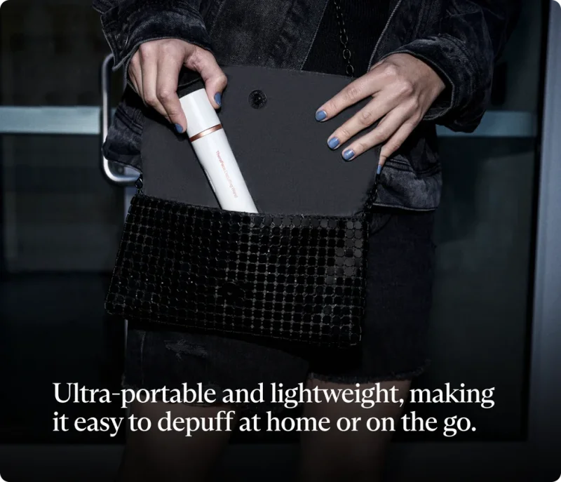 THERABODY THERAFACE DEPUFFING WAND PORTABLE  FACIAL DEPUFFING WHITE