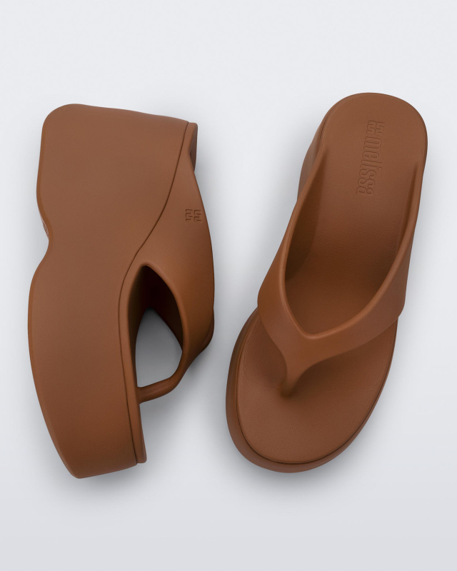 MELISSA FREE THONG WEDGE  BROWN