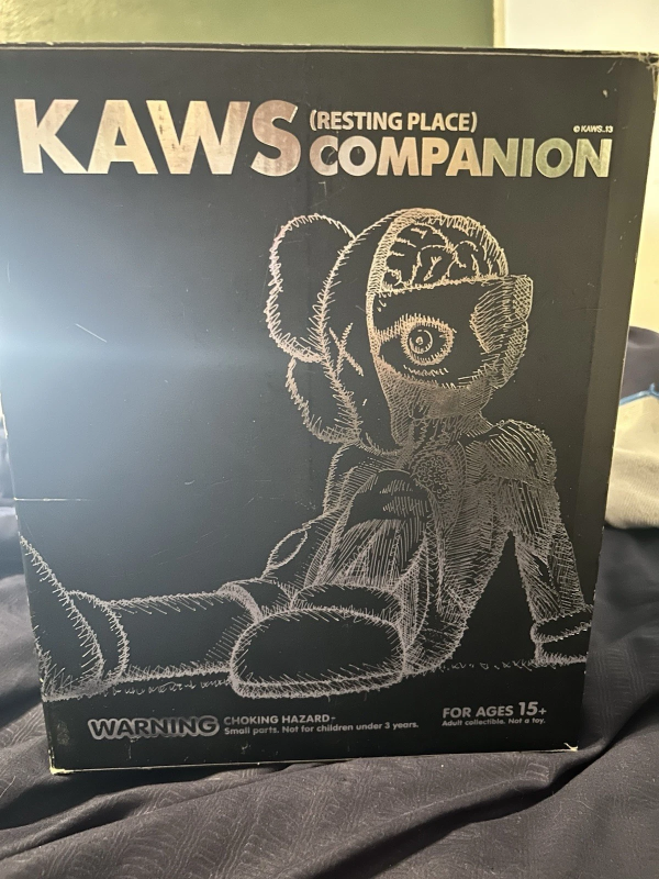 KAWS RESTING PLACE COMPANION FIGURE 2013 ORIGINALFAKE PLASTIC BLACK MULTICOLOR